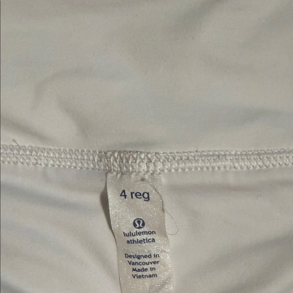 Lululemon Women's athletic shimmery Cream and Tan tiered Skirt - Picture 3 of 4